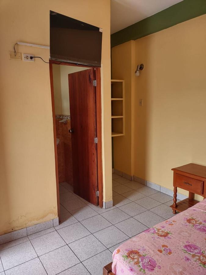 Hotel Sol Y Luna Икитос Екстериор снимка