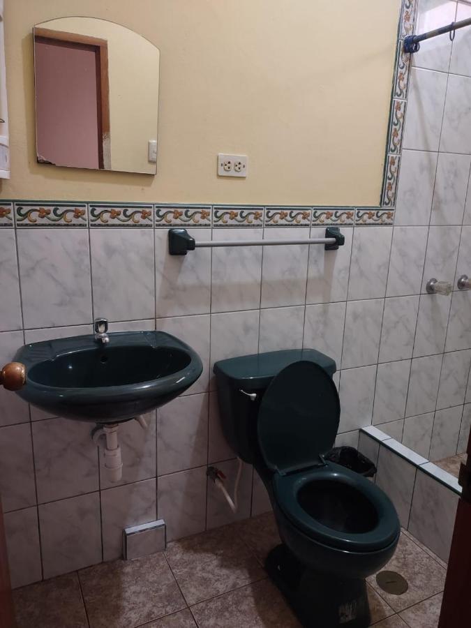 Hotel Sol Y Luna Икитос Екстериор снимка